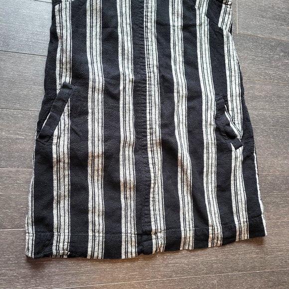 Gap Sleeveless V-Neck Stripe Shift Dress in Linen-Cotton Women - Picture 6 of 11